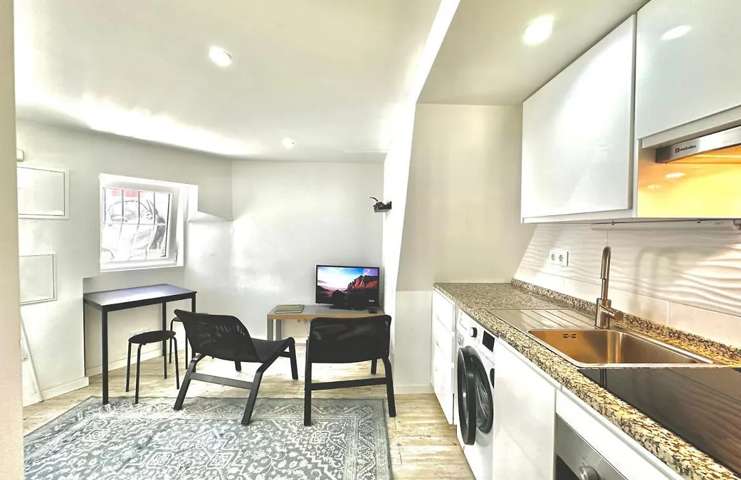 Cozy Tiny House-1